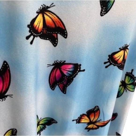 🦋 Soft Butterfly Tank Top No Boundries - Picture 6 of 10